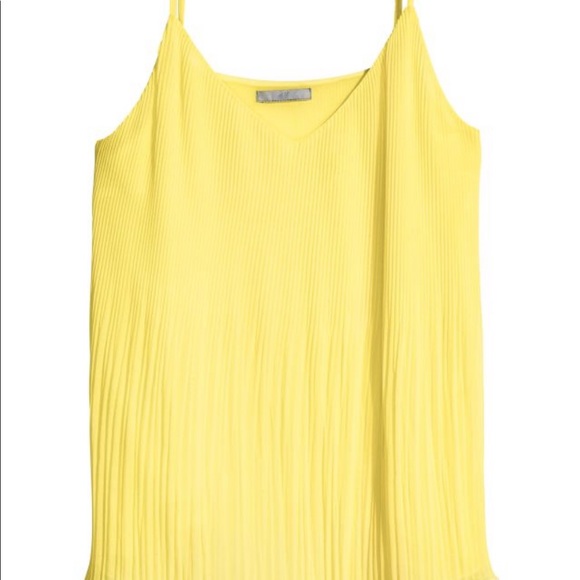 **Pleated Chiffon Camisole Top** - Picture 2 of 7